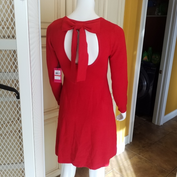 Gorgeius Open-Back Bow Tie Vince Camuto Sweater Dress. NEW - Picture 3 of 8